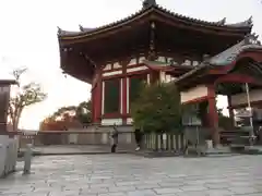 興福寺の本殿