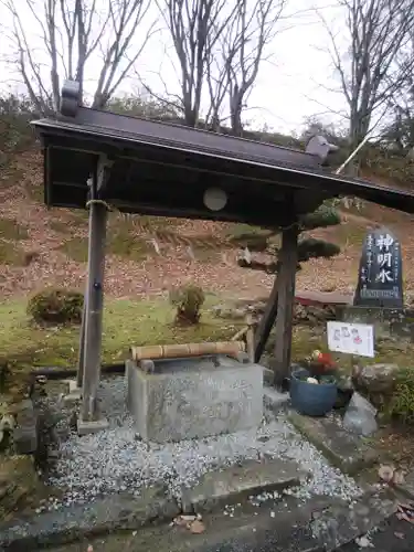 三春大神宮の手水