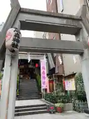 烏森神社の鳥居