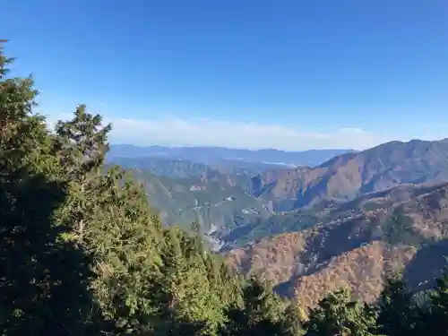 三峯神社の景色