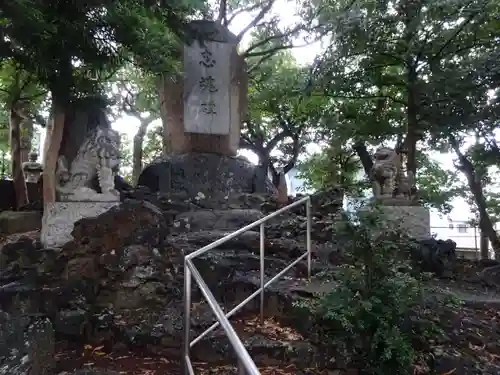 長霊神社の建物その他