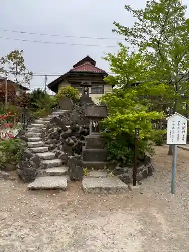 葛飾八幡宮の末社