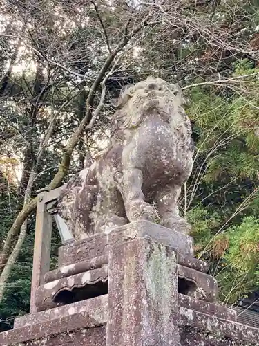 吉御子神社の狛犬