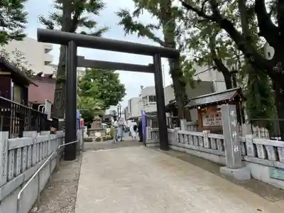高円寺氷川神社の鳥居