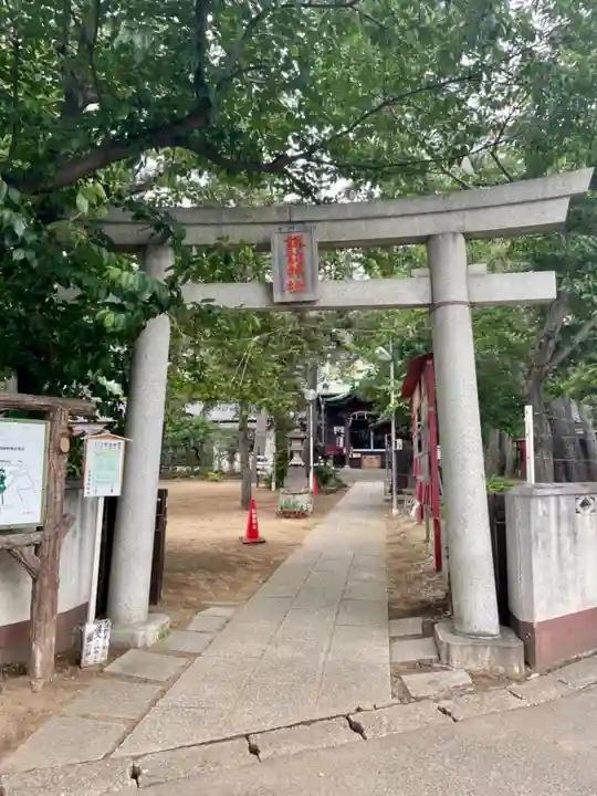 諏訪神社の鳥居