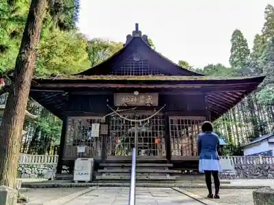 武並神社の本殿