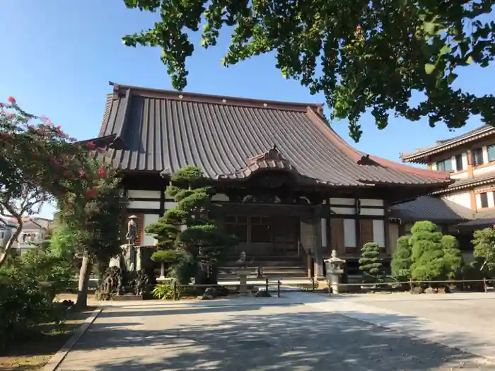 長念寺の本殿