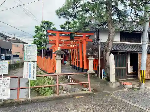 稲荷神社の鳥居