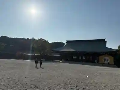 橿原神宮の{uncategorized: "未分類", other: "その他", undefined: "問題あり", building: "その他建物", grave: "お墓", sacred_gate: "鳥居", guardian: "狛犬", statue: "像", buddha: "仏像", history: "歴史", nature: "自然", garden: "庭園", animal: "動物", pagoda: "塔", temizu: "手水舎", mountain_gate: "山門・神門", sanctuary: "本殿・本堂", subordinate: "末社・摂社", art: "芸術", scenery: "景色", jizo: "地蔵", ema: "絵馬", goshuin: "御朱印", omikuji: "おみくじ", items: "授与品その他", amulet: "お守り", goshuincho: "御朱印帳", eats: "食事", festival: "お祭り", votive_dance: "神楽", shichigosan: "七五三参", wedding: "結婚式", experience: "体験その他", initially: "初詣", around: "周辺", anti_infection: "感染症対策"}