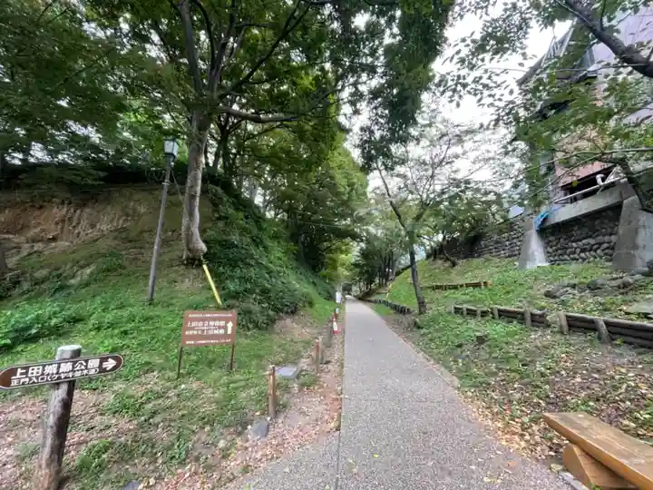 上田招魂社のその他建物