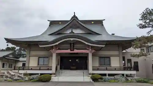 高野寺の本殿・本堂