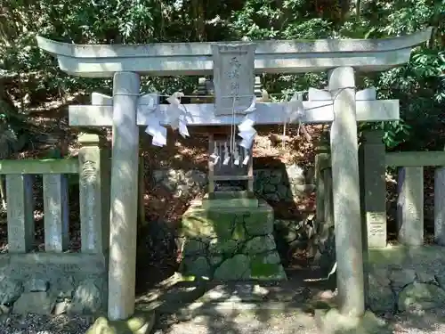 大甕神社の末社