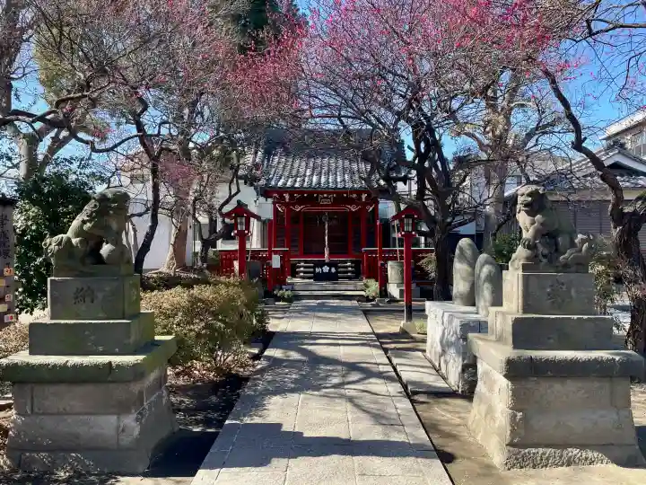 北野天神(仲六郷北野神社)の{uncategorized: "未分類", other: "その他", undefined: "問題あり", building: "その他建物", grave: "お墓", sacred_gate: "鳥居", guardian: "狛犬", statue: "像", buddha: "仏像", history: "歴史", nature: "自然", garden: "庭園", animal: "動物", pagoda: "塔", temizu: "手水舎", mountain_gate: "山門・神門", sanctuary: "本殿・本堂", subordinate: "末社・摂社", art: "芸術", scenery: "景色", jizo: "地蔵", ema: "絵馬", goshuin: "御朱印", omikuji: "おみくじ", items: "授与品その他", amulet: "お守り", goshuincho: "御朱印帳", eats: "食事", festival: "お祭り", votive_dance: "神楽", shichigosan: "七五三参", wedding: "結婚式", experience: "体験その他", initially: "初詣", around: "周辺", anti_infection: "感染症対策"}