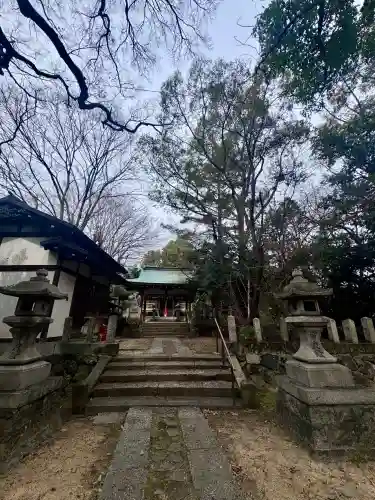 凉森神社の{uncategorized: "未分類", other: "その他", undefined: "問題あり", building: "その他建物", grave: "お墓", sacred_gate: "鳥居", guardian: "狛犬", statue: "像", buddha: "仏像", history: "歴史", nature: "自然", garden: "庭園", animal: "動物", pagoda: "塔", temizu: "手水舎", mountain_gate: "山門・神門", sanctuary: "本殿・本堂", subordinate: "末社・摂社", art: "芸術", scenery: "景色", jizo: "地蔵", ema: "絵馬", goshuin: "御朱印", omikuji: "おみくじ", items: "授与品その他", amulet: "お守り", goshuincho: "御朱印帳", eats: "食事", festival: "お祭り", votive_dance: "神楽", shichigosan: "七五三参", wedding: "結婚式", experience: "体験その他", initially: "初詣", around: "周辺", anti_infection: "感染症対策"}
