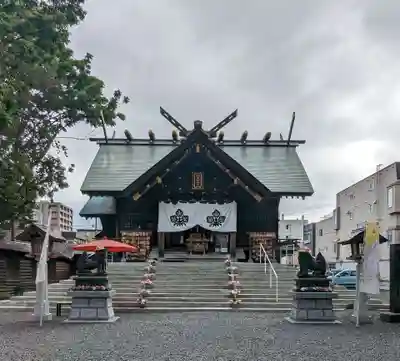 札幌諏訪神社の本殿・本堂