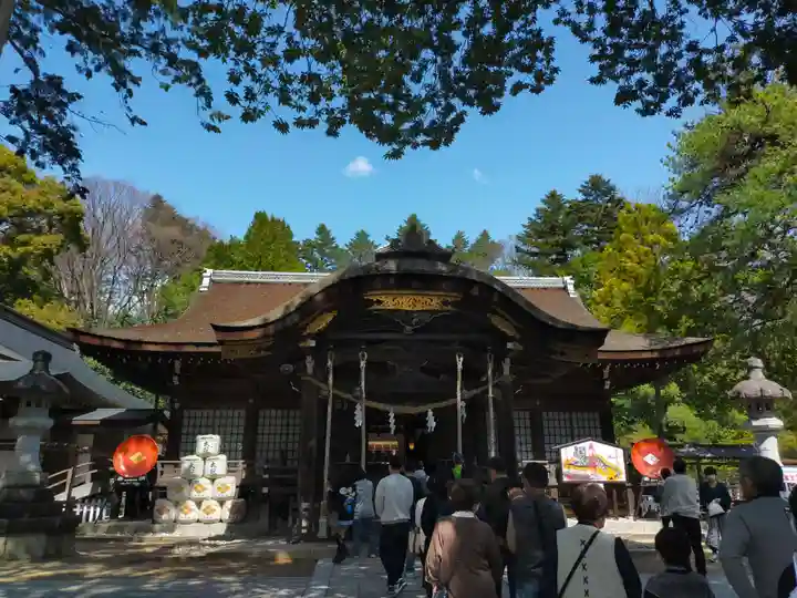 武田神社の本殿・本堂