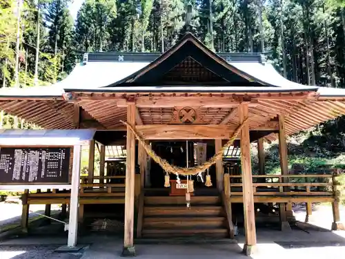 萩神社の本殿・本堂