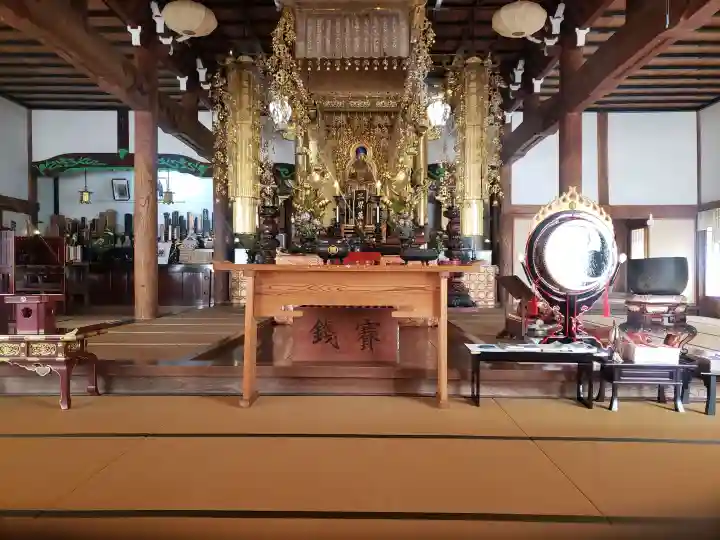 興徳寺の本殿・本堂