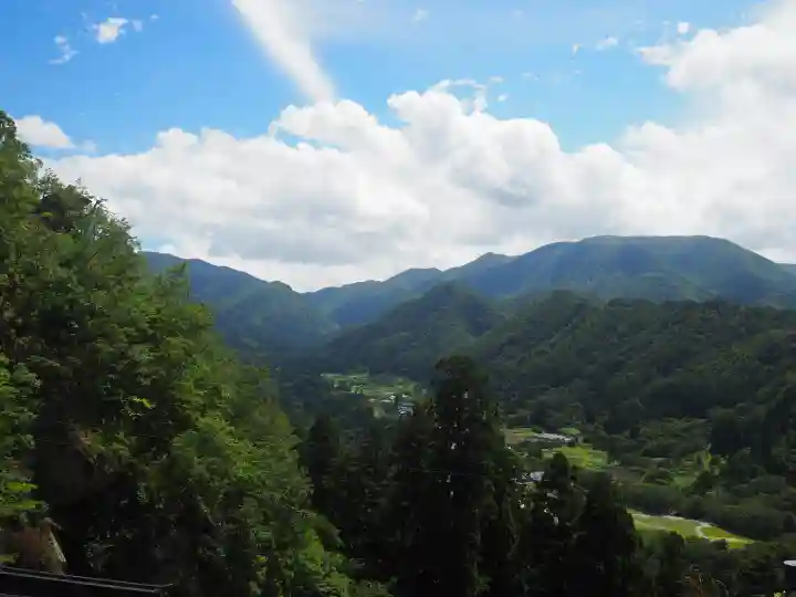 宝珠山 立石寺の{uncategorized: "未分類", other: "その他", undefined: "問題あり", building: "その他建物", grave: "お墓", sacred_gate: "鳥居", guardian: "狛犬", statue: "像", buddha: "仏像", history: "歴史", nature: "自然", garden: "庭園", animal: "動物", pagoda: "塔", temizu: "手水舎", mountain_gate: "山門・神門", sanctuary: "本殿・本堂", subordinate: "末社・摂社", art: "芸術", scenery: "景色", jizo: "地蔵", ema: "絵馬", goshuin: "御朱印", omikuji: "おみくじ", items: "授与品その他", amulet: "お守り", goshuincho: "御朱印帳", eats: "食事", festival: "お祭り", votive_dance: "神楽", shichigosan: "七五三参", wedding: "結婚式", experience: "体験その他", initially: "初詣", around: "周辺", anti_infection: "感染症対策"}