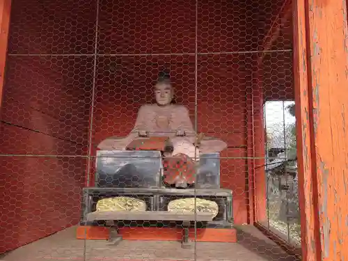 赤塚諏訪神社の像