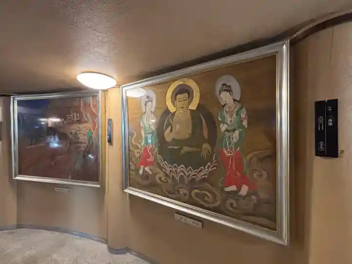 大仏寺の{uncategorized: "未分類", other: "その他", undefined: "問題あり", building: "その他建物", grave: "お墓", sacred_gate: "鳥居", guardian: "狛犬", statue: "像", buddha: "仏像", history: "歴史", nature: "自然", garden: "庭園", animal: "動物", pagoda: "塔", temizu: "手水舎", mountain_gate: "山門・神門", sanctuary: "本殿・本堂", subordinate: "末社・摂社", art: "芸術", scenery: "景色", jizo: "地蔵", ema: "絵馬", goshuin: "御朱印", omikuji: "おみくじ", items: "授与品その他", amulet: "お守り", goshuincho: "御朱印帳", eats: "食事", festival: "お祭り", votive_dance: "神楽", shichigosan: "七五三参", wedding: "結婚式", experience: "体験その他", initially: "初詣", around: "周辺", anti_infection: "感染症対策"}