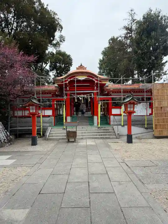 馬橋稲荷神社の{uncategorized: "未分類", other: "その他", undefined: "問題あり", building: "その他建物", grave: "お墓", sacred_gate: "鳥居", guardian: "狛犬", statue: "像", buddha: "仏像", history: "歴史", nature: "自然", garden: "庭園", animal: "動物", pagoda: "塔", temizu: "手水舎", mountain_gate: "山門・神門", sanctuary: "本殿・本堂", subordinate: "末社・摂社", art: "芸術", scenery: "景色", jizo: "地蔵", ema: "絵馬", goshuin: "御朱印", omikuji: "おみくじ", items: "授与品その他", amulet: "お守り", goshuincho: "御朱印帳", eats: "食事", festival: "お祭り", votive_dance: "神楽", shichigosan: "七五三参", wedding: "結婚式", experience: "体験その他", initially: "初詣", around: "周辺", anti_infection: "感染症対策"}