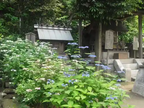 御霊神社の末社