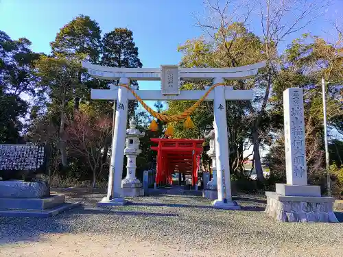 城山稲荷の鳥居