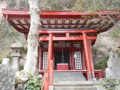 新宿稲荷神社の鳥居