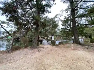 備中国總社の{uncategorized: "未分類", other: "その他", undefined: "問題あり", building: "その他建物", grave: "お墓", sacred_gate: "鳥居", guardian: "狛犬", statue: "像", buddha: "仏像", history: "歴史", nature: "自然", garden: "庭園", animal: "動物", pagoda: "塔", temizu: "手水舎", mountain_gate: "山門・神門", sanctuary: "本殿・本堂", subordinate: "末社・摂社", art: "芸術", scenery: "景色", jizo: "地蔵", ema: "絵馬", goshuin: "御朱印", omikuji: "おみくじ", items: "授与品その他", amulet: "お守り", goshuincho: "御朱印帳", eats: "食事", festival: "お祭り", votive_dance: "神楽", shichigosan: "七五三参", wedding: "結婚式", experience: "体験その他", initially: "初詣", around: "周辺", anti_infection: "感染症対策"}