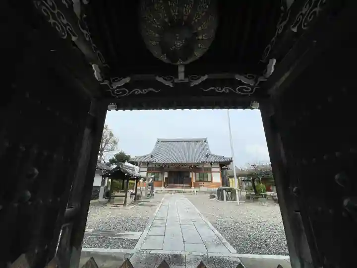 覚勝寺の{uncategorized: "未分類", other: "その他", undefined: "問題あり", building: "その他建物", grave: "お墓", sacred_gate: "鳥居", guardian: "狛犬", statue: "像", buddha: "仏像", history: "歴史", nature: "自然", garden: "庭園", animal: "動物", pagoda: "塔", temizu: "手水舎", mountain_gate: "山門・神門", sanctuary: "本殿・本堂", subordinate: "末社・摂社", art: "芸術", scenery: "景色", jizo: "地蔵", ema: "絵馬", goshuin: "御朱印", omikuji: "おみくじ", items: "授与品その他", amulet: "お守り", goshuincho: "御朱印帳", eats: "食事", festival: "お祭り", votive_dance: "神楽", shichigosan: "七五三参", wedding: "結婚式", experience: "体験その他", initially: "初詣", around: "周辺", anti_infection: "感染症対策"}