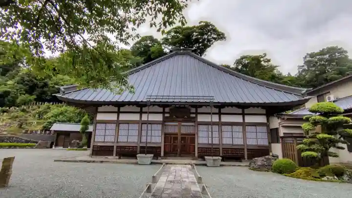 弘道寺の本殿・本堂