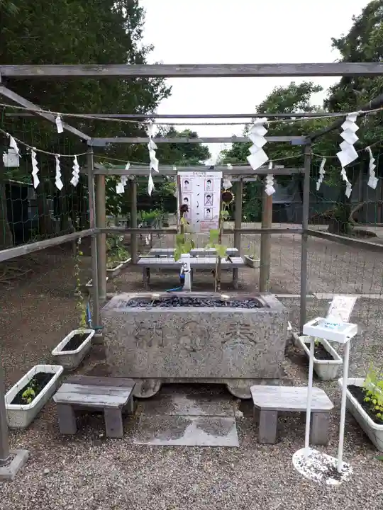 二柱神社の手水舎