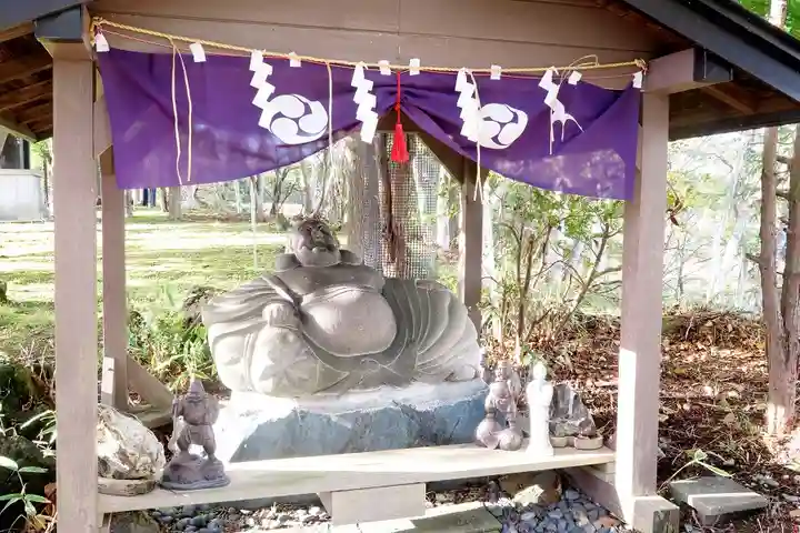 樽前山神社の像