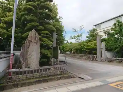 林泉寺の山門・神門