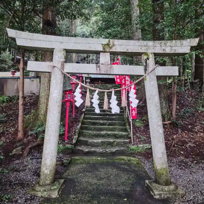 貴船神社の鳥居