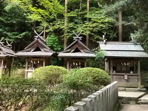 葛城一言主神社の末社・摂社