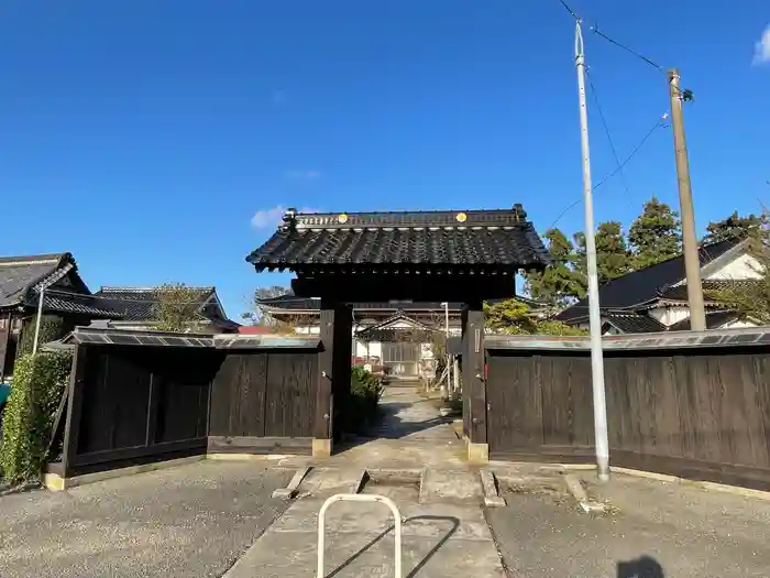 清流山　洞泉寺の山門