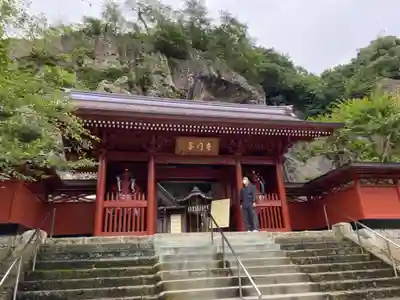 大谷寺の山門・神門