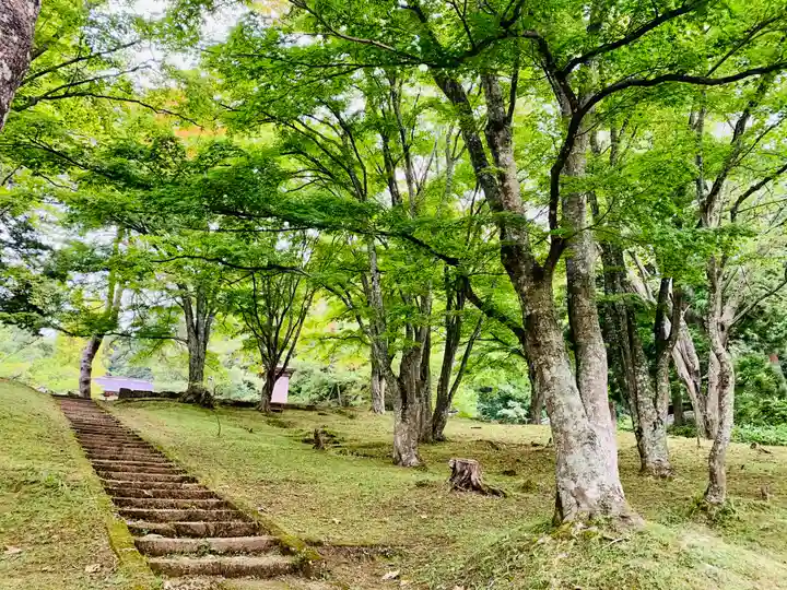 土津神社|こどもと出世の神さまの庭園
