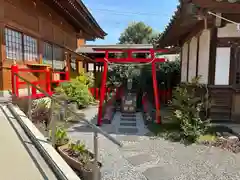 於菊稲荷神社の末社