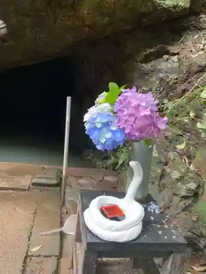 窟神社(栃木県)