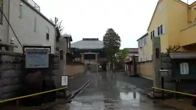 寳樹院の山門・神門
