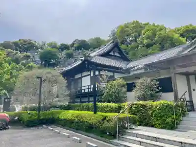 浄土寺の{uncategorized: "未分類", other: "その他", undefined: "問題あり", building: "その他建物", grave: "お墓", sacred_gate: "鳥居", guardian: "狛犬", statue: "像", buddha: "仏像", history: "歴史", nature: "自然", garden: "庭園", animal: "動物", pagoda: "塔", temizu: "手水舎", mountain_gate: "山門・神門", sanctuary: "本殿・本堂", subordinate: "末社・摂社", art: "芸術", scenery: "景色", jizo: "地蔵", ema: "絵馬", goshuin: "御朱印", omikuji: "おみくじ", items: "授与品その他", amulet: "お守り", goshuincho: "御朱印帳", eats: "食事", festival: "お祭り", votive_dance: "神楽", shichigosan: "七五三参", wedding: "結婚式", experience: "体験その他", initially: "初詣", around: "周辺", anti_infection: "感染症対策"}