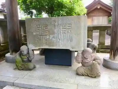 阿豆佐味天神社 立川水天宮の手水舎