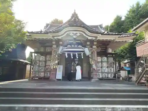 稲毛神社の本殿・本堂