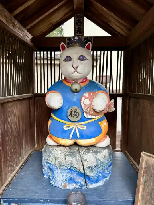 住吉神社の{uncategorized: "未分類", other: "その他", undefined: "問題あり", building: "その他建物", grave: "お墓", sacred_gate: "鳥居", guardian: "狛犬", statue: "像", buddha: "仏像", history: "歴史", nature: "自然", garden: "庭園", animal: "動物", pagoda: "塔", temizu: "手水舎", mountain_gate: "山門・神門", sanctuary: "本殿・本堂", subordinate: "末社・摂社", art: "芸術", scenery: "景色", jizo: "地蔵", ema: "絵馬", goshuin: "御朱印", omikuji: "おみくじ", items: "授与品その他", amulet: "お守り", goshuincho: "御朱印帳", eats: "食事", festival: "お祭り", votive_dance: "神楽", shichigosan: "七五三参", wedding: "結婚式", experience: "体験その他", initially: "初詣", around: "周辺", anti_infection: "感染症対策"}