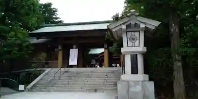 東郷神社の山門・神門