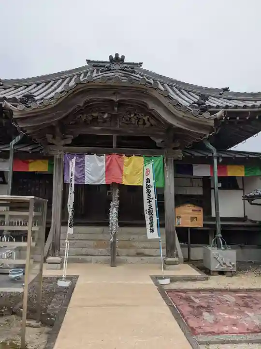 光明寺(とら薬師)の本殿・本堂