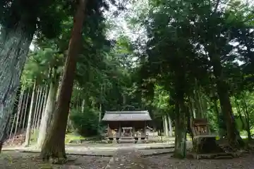 三輪神社の本殿・本堂